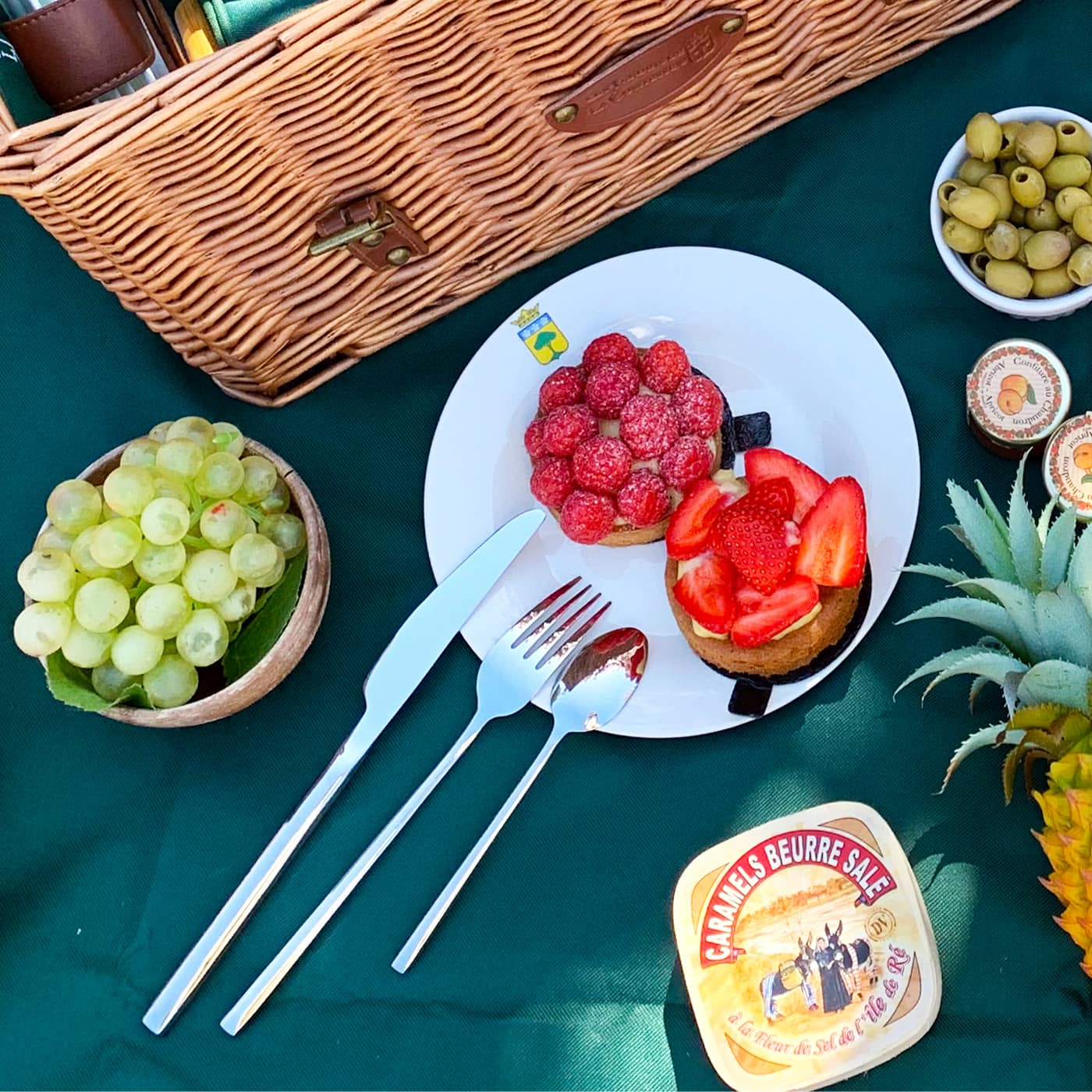 Tenedor de acero grueso