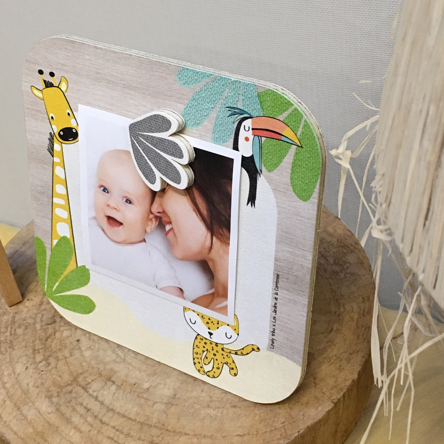 Marcos de fotos de bebé de madera con imán para la habitación infantil "Gigi la Jirafa