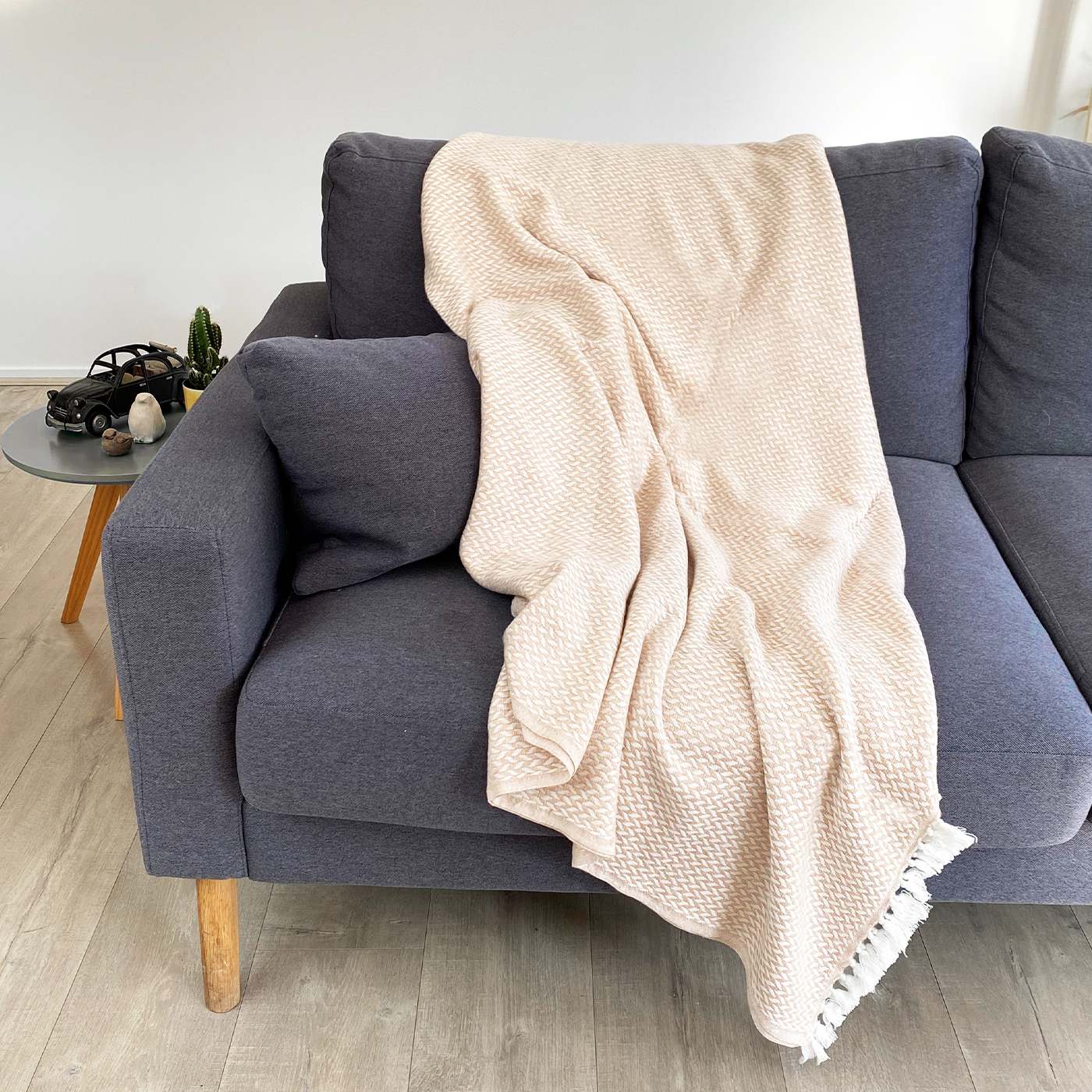 Manta de cachemir y lana con diseño de espiguilla: camel / marfil - 130 x 230 cm