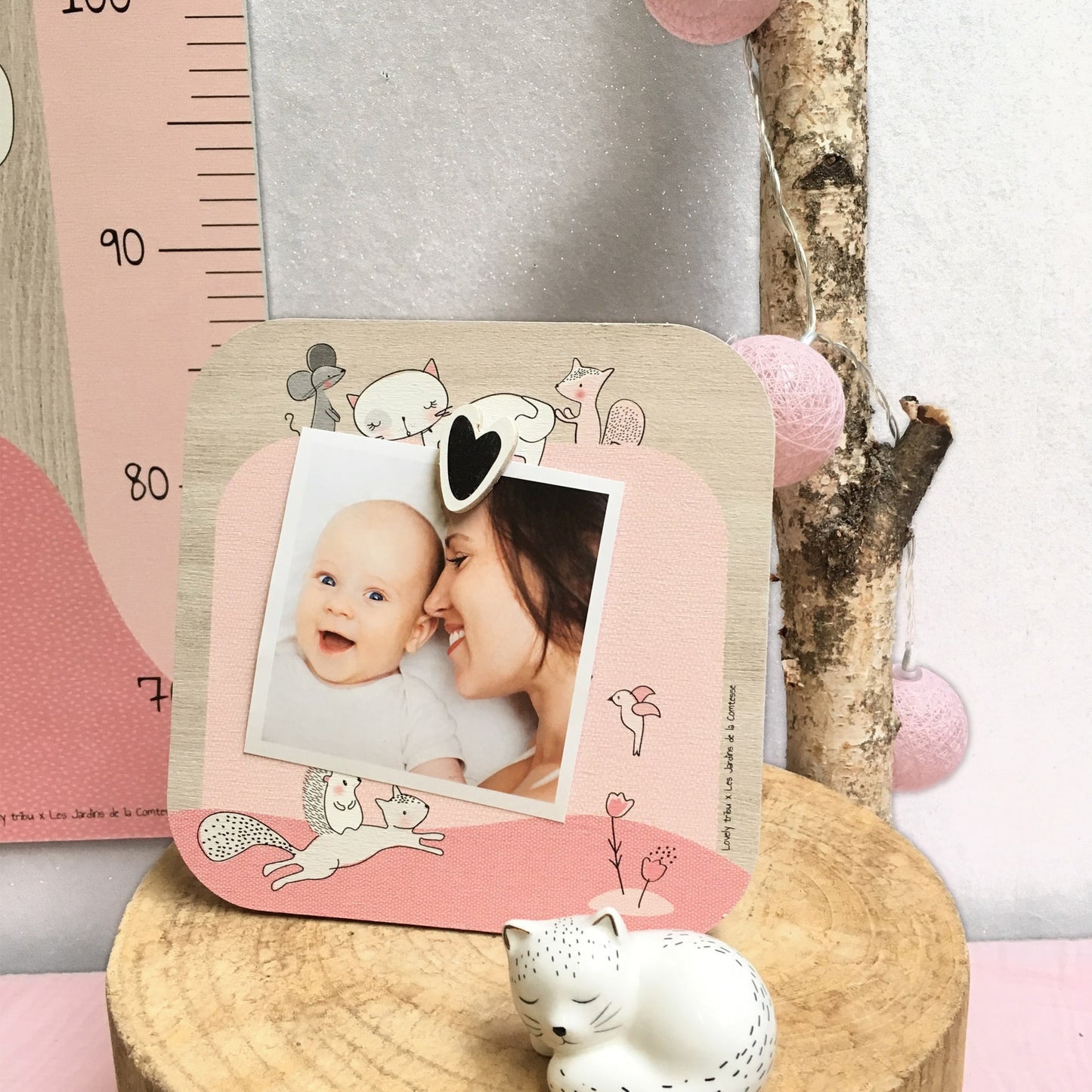 Marcos de fotos de bebé de madera con imán para la habitación infantil "Lily la Gatita"