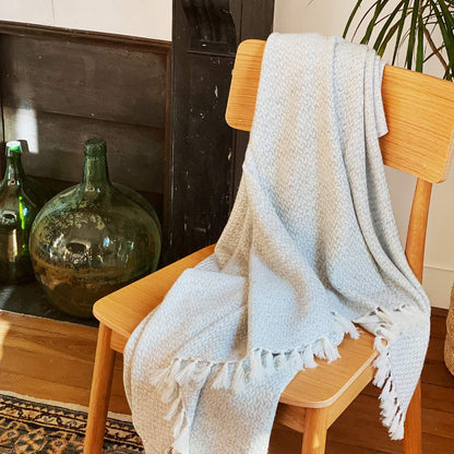 Manta de cachemir y lana con diseño de espiguilla: gris / marfil - 130 x 230 cm